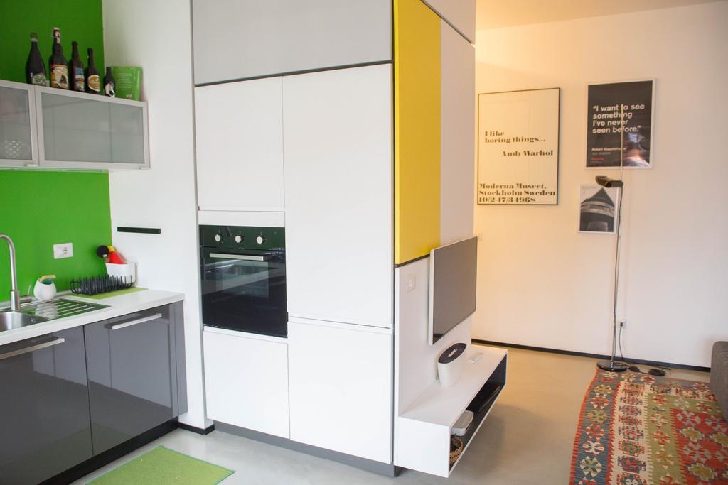 Lorenteggio Business Apartment Milano Eksteriør bilde