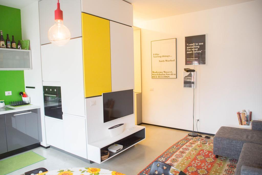 Lorenteggio Business Apartment Milano Eksteriør bilde